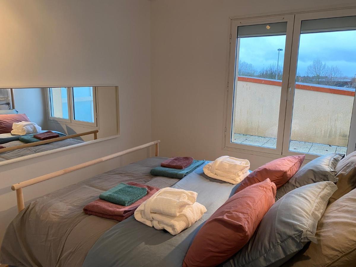 Appartement 2 Pieces De 44M² En Centre Ville マニー・レ・ザモー エクステリア 写真