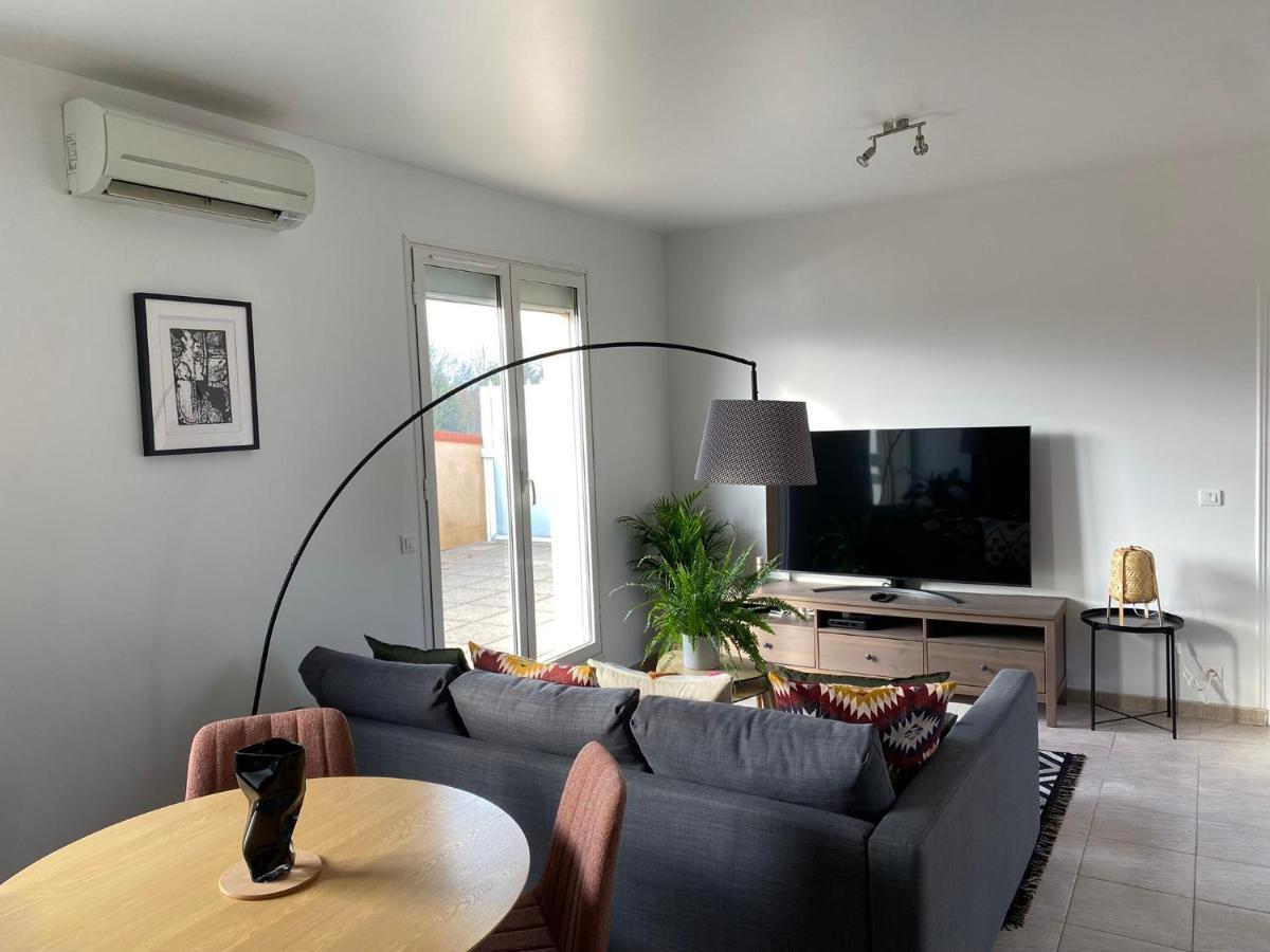 Appartement 2 Pieces De 44M² En Centre Ville マニー・レ・ザモー エクステリア 写真